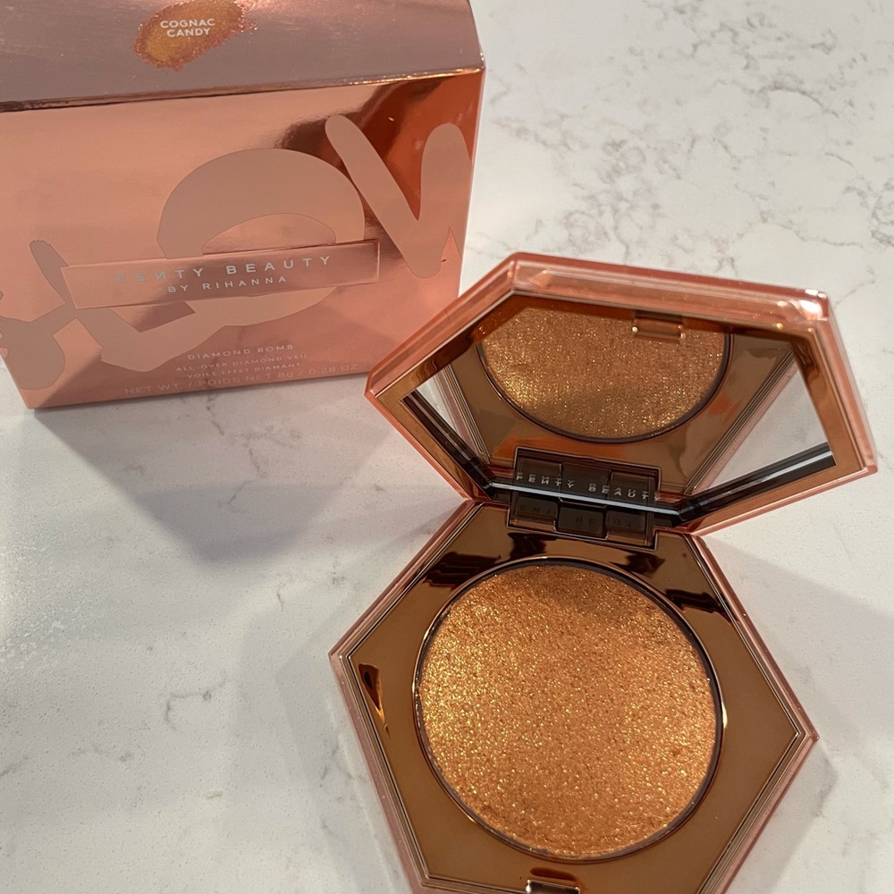 Fenty beauty DIAMOND BOMB ALL-OVER DIAMOND VEIL Cognac candy
